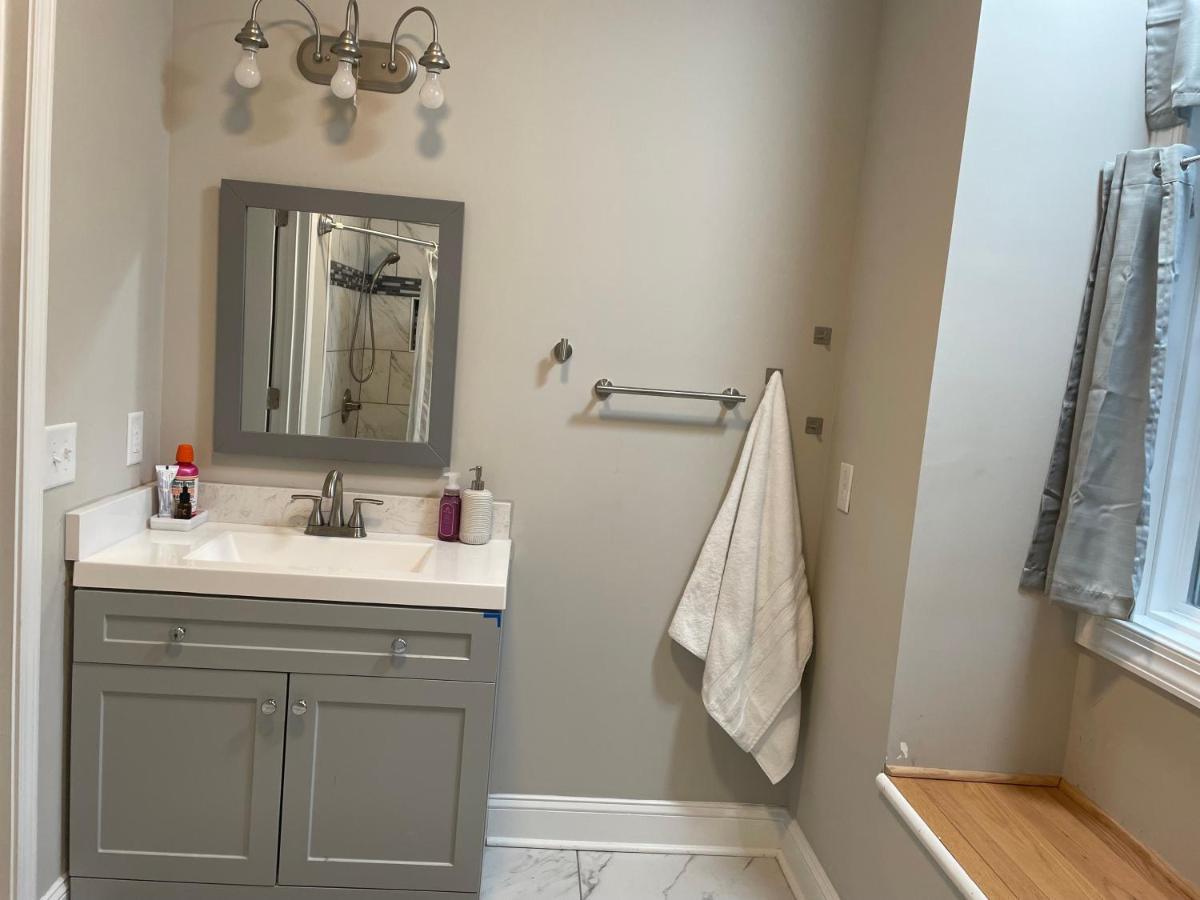 La Casa Grande Hosting Quarto em Acomodações Particulares Whitsett